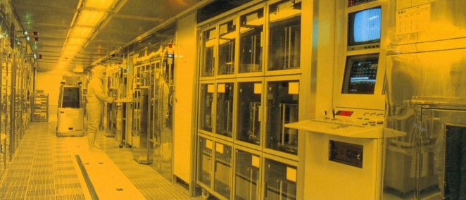 La electrónica es un tema sobre el que hemos informado de muchos avances. Visitar instalaciones de este tipo nos sigue fascinando tanto como la primera visita que hicimos al Centro Nacional de Microelectrónica. Foto: Sharp.