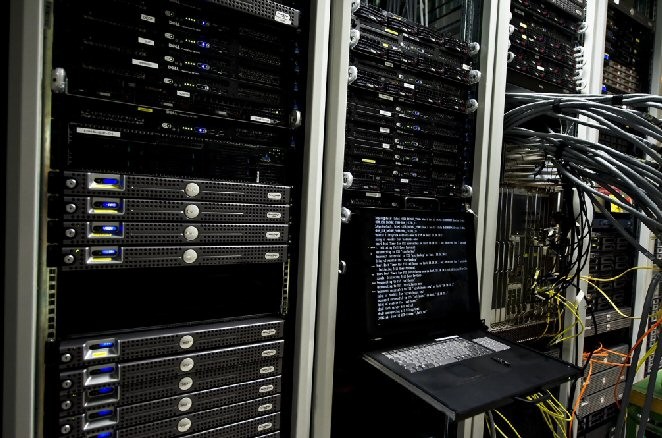 Una parte del sistema de supercomputación del LHC. Foto: CERN / Maximilien Brice.