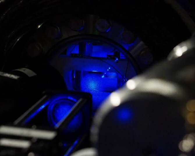 Sensor cu&aacute;ntico avanzado para materia oscura y ondas gravitacionales